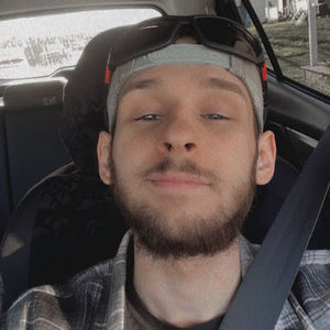 Meet your Posher, Dominic